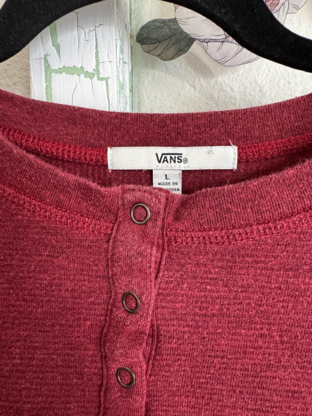 Vans Unisex Burgundy Long-Sleeve Henley Sweatshirt Size L - Picture 4 of 5